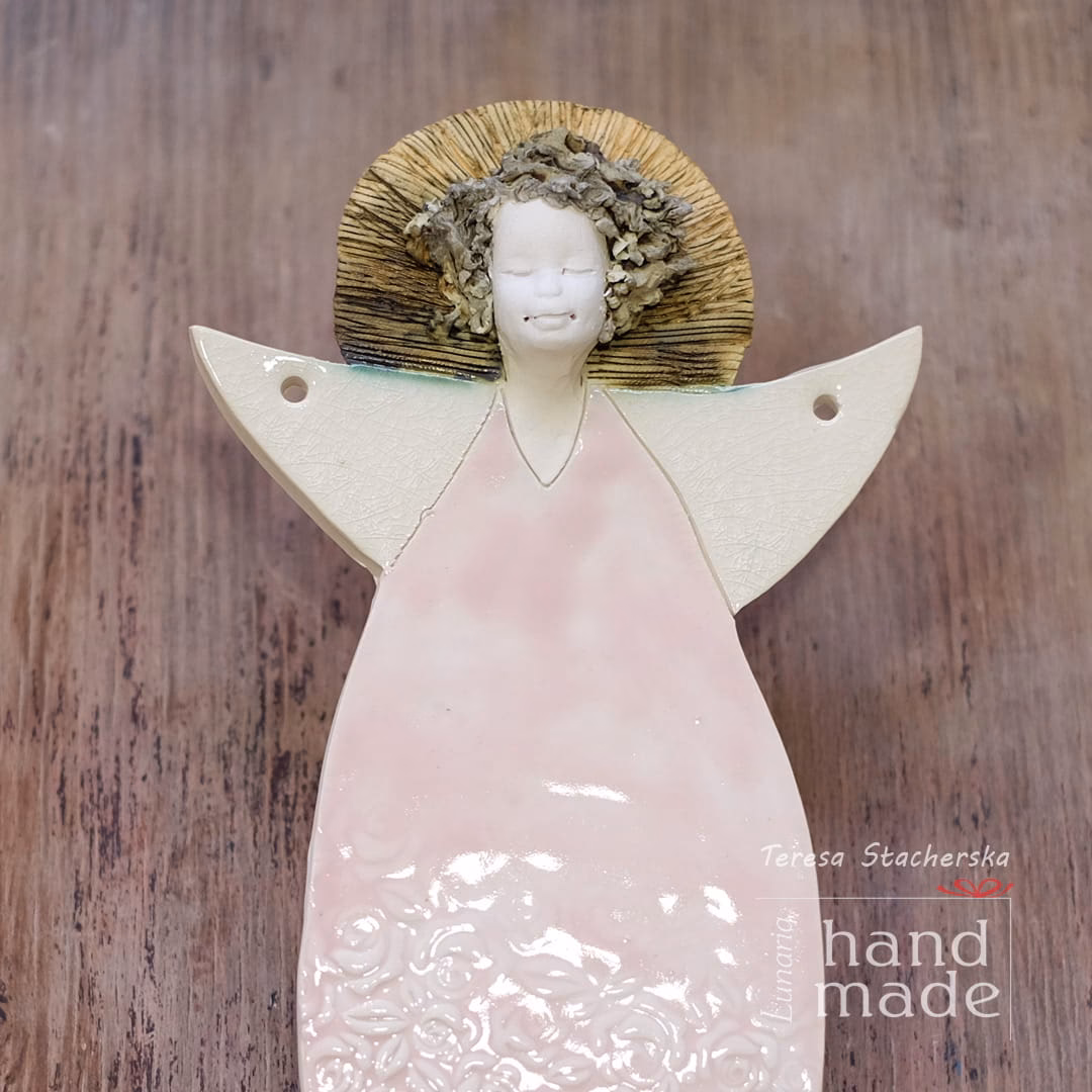 Co oznacza aniołek w prezencie?