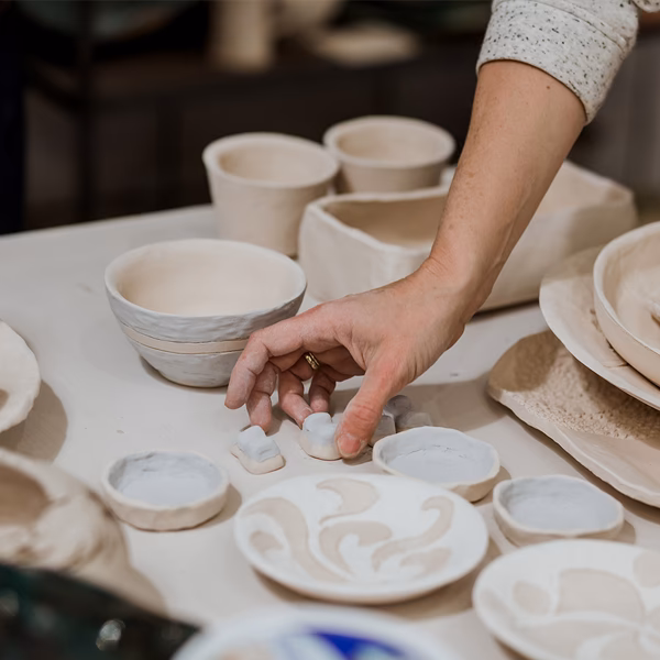 Jakie techniki wykorzystuje arteterapia?