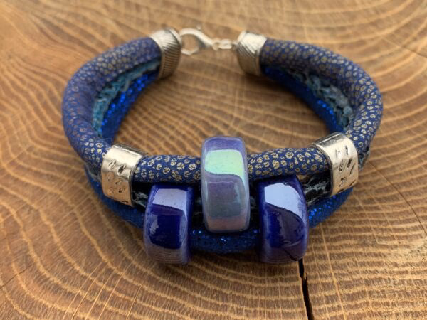 Jaka biżuteria dla 50-latki?