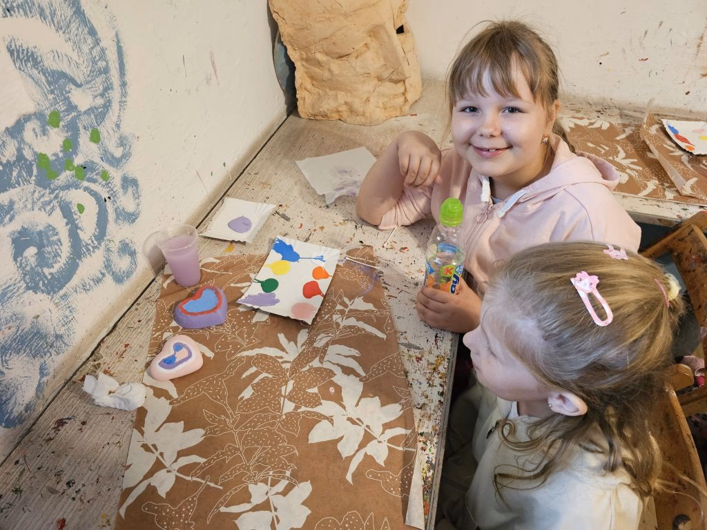 Jaki jest cel warsztatów ceramicznych?