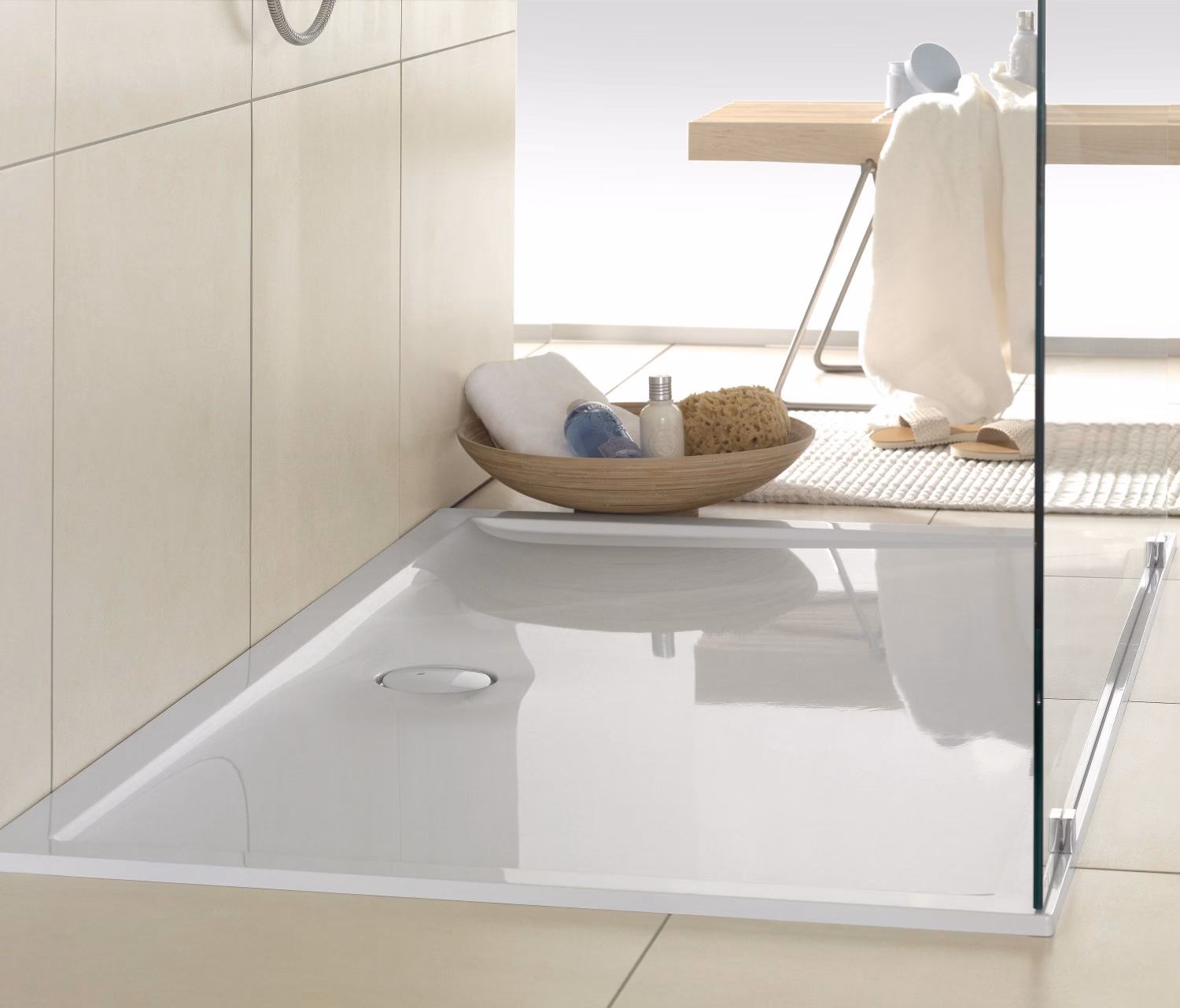 Z jakiego materialu jest najlepszy brodzik?