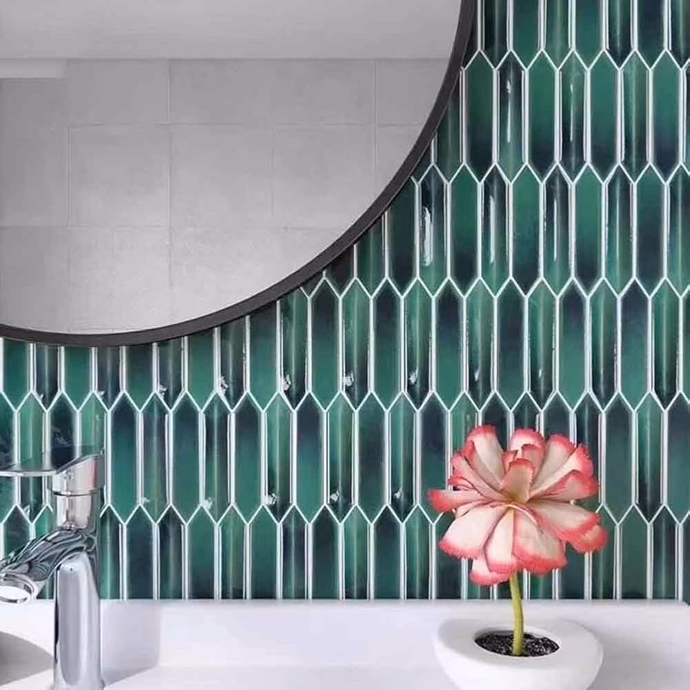 Jakie płytki ceramiczne są używane do wykładania ścian pieców?