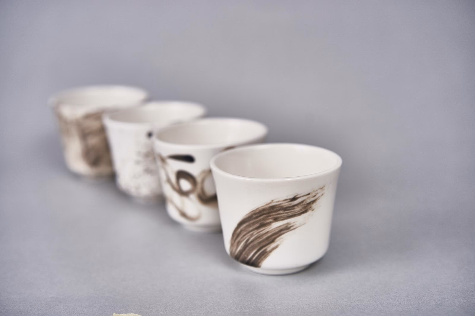 Czym jest ceramika amorficzna?