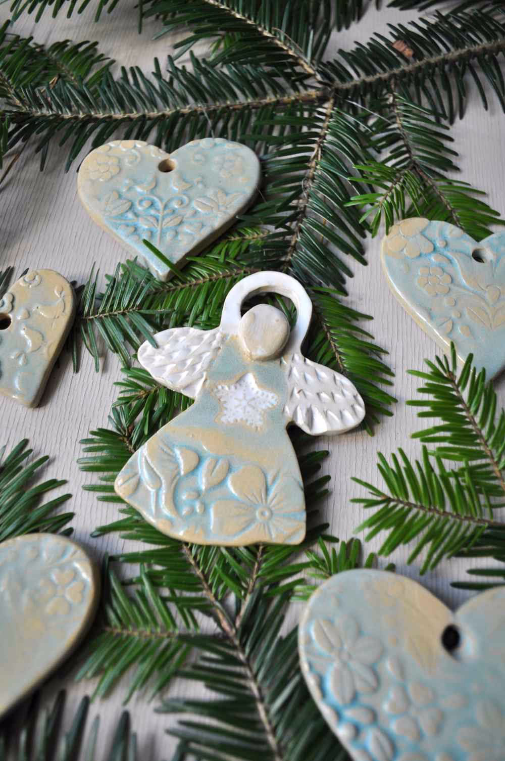 Czy na starożytnej ceramice są ozdoby świąteczne?