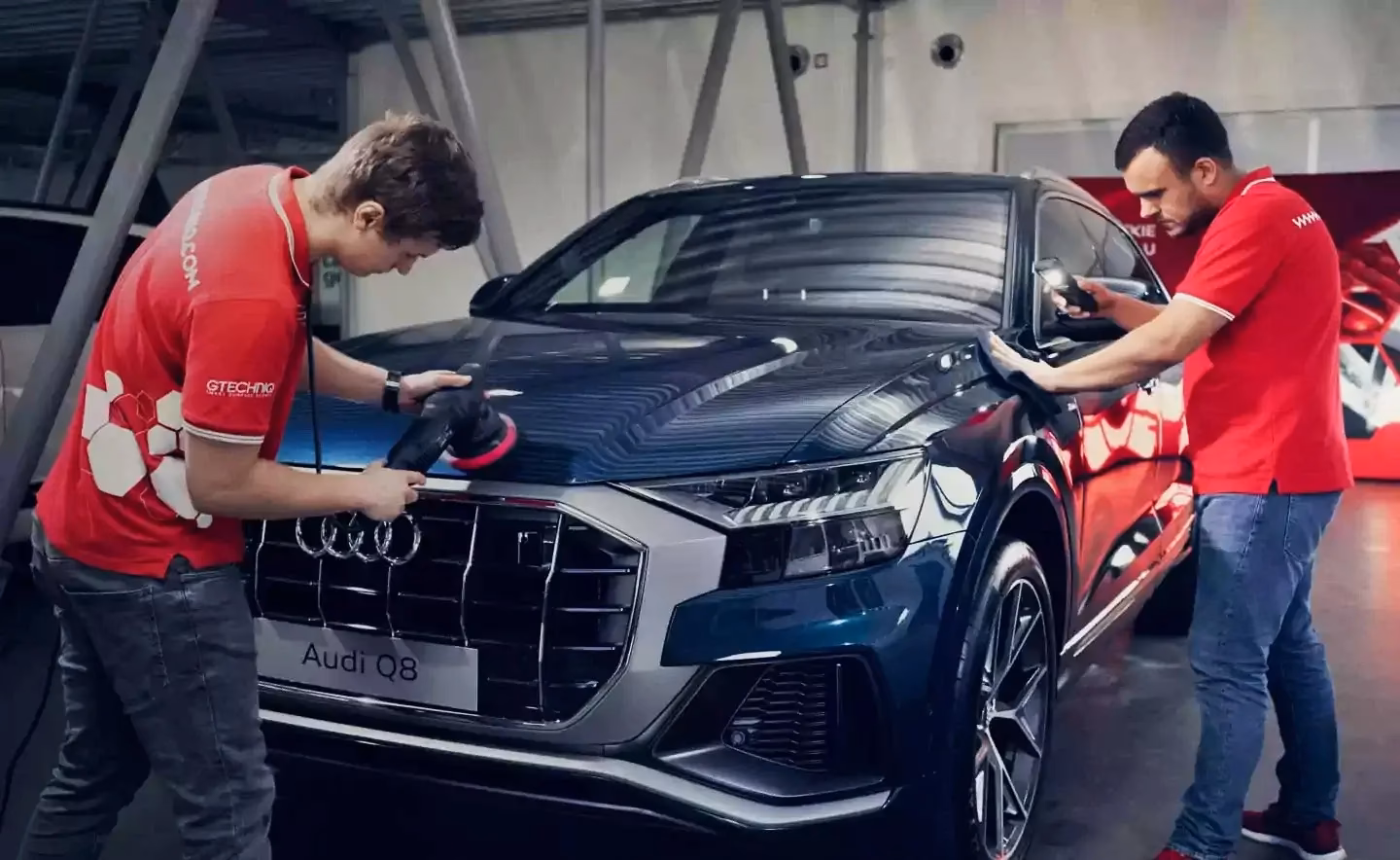 Ile wynosi pensja z auto detailingu?