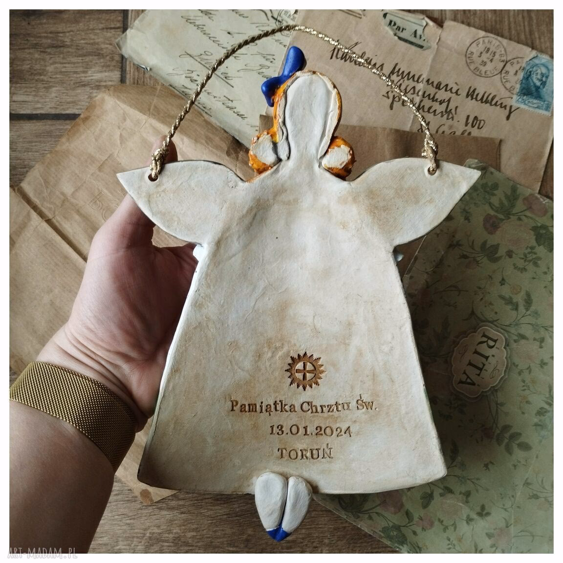 Co na chrzest oprócz koperty?