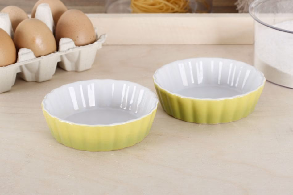 Czy formę do tarty należy smarować?