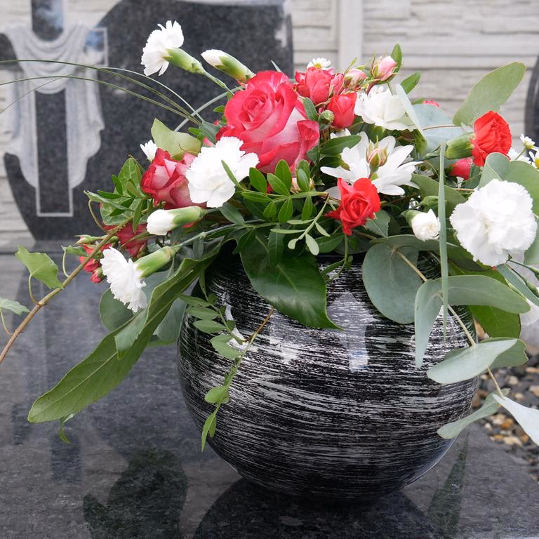 Jaka doniczka na cmentarz?