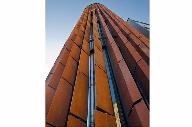 Czym się różni elewacja od fasady?