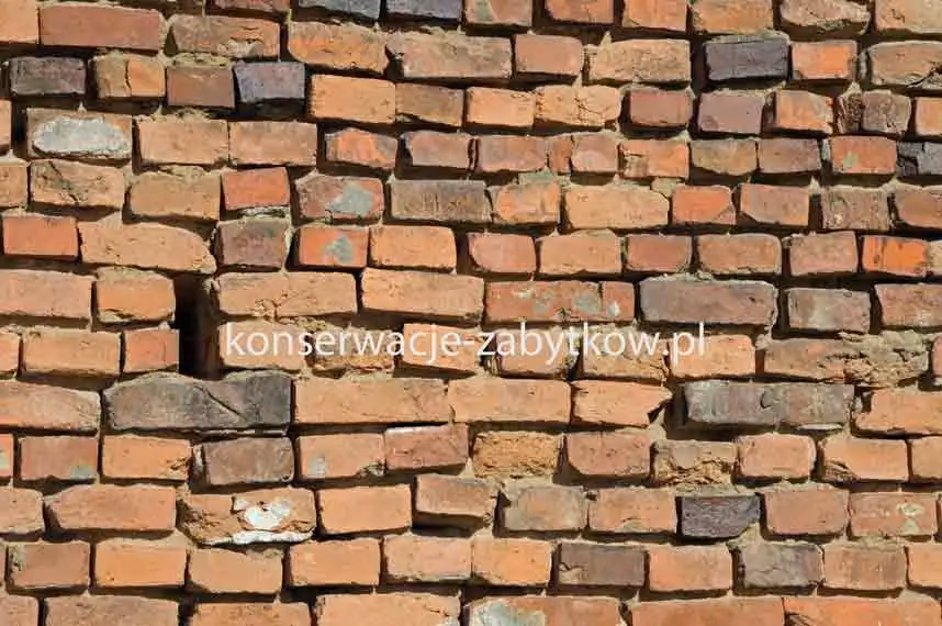 Czy cegły gliniane nadają się do budowy?