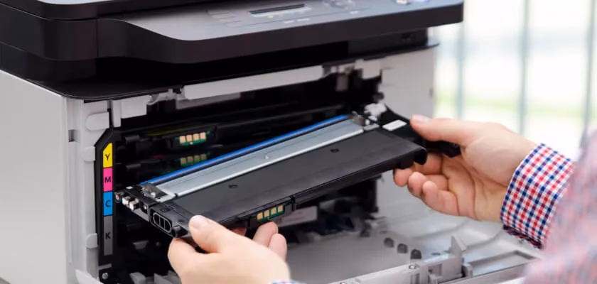 Czy mogę przerobić drukarkę na drukarkę z białym tonerem?