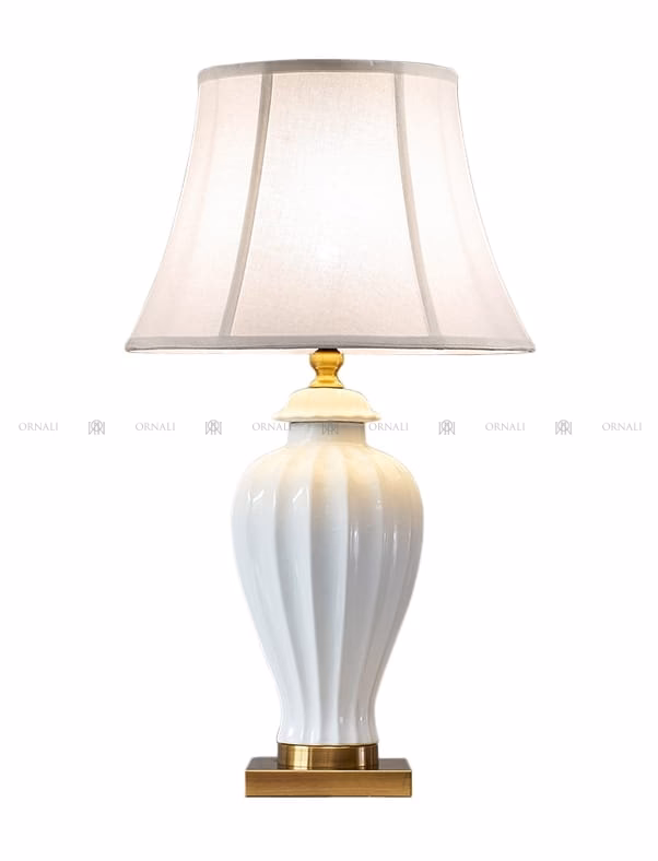 Czy ludzie nadal używają lamp stołowych?