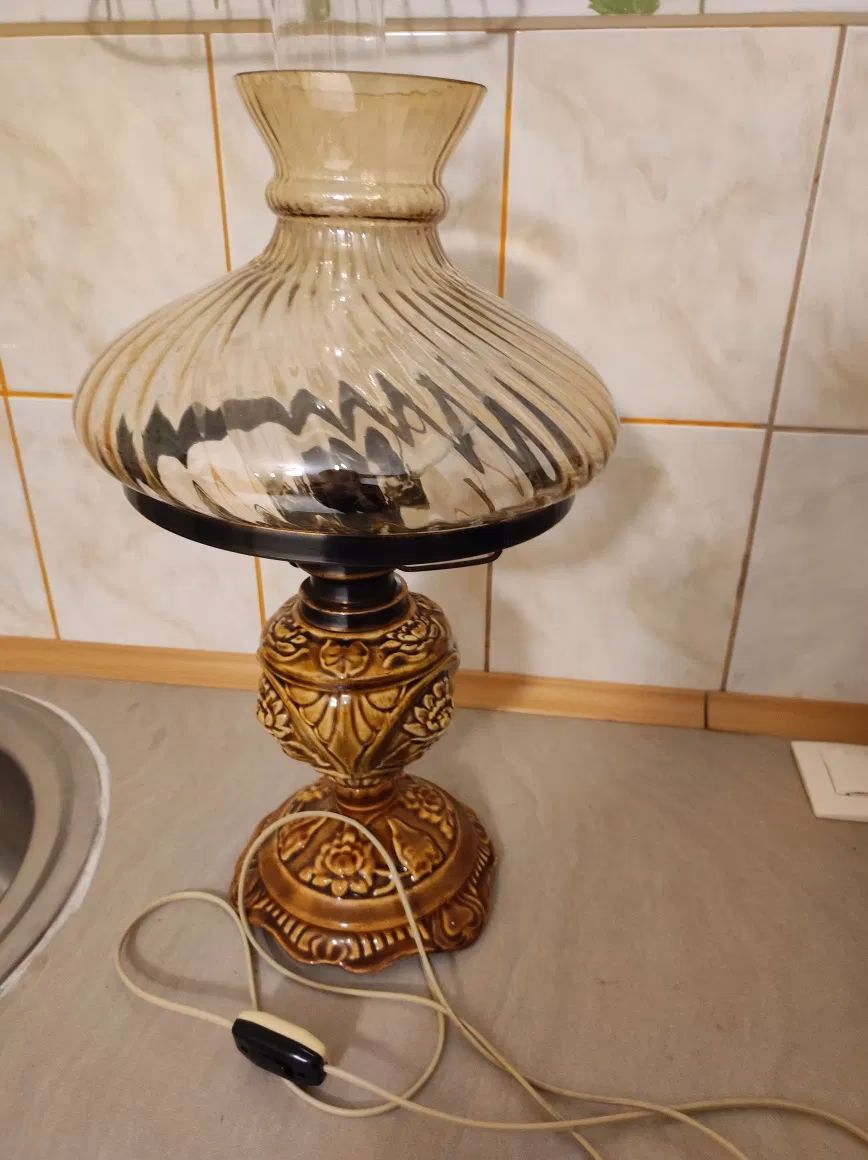 Jak sprawdzić, czy zabytkowa lampa jest wartościowa?