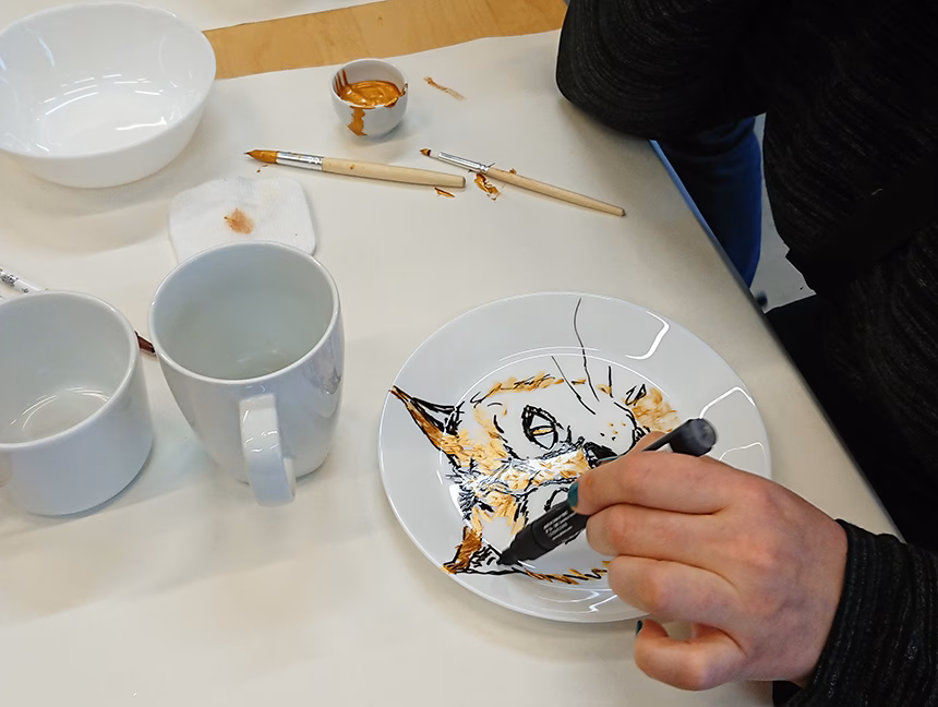 Czy można malować ceramikę?