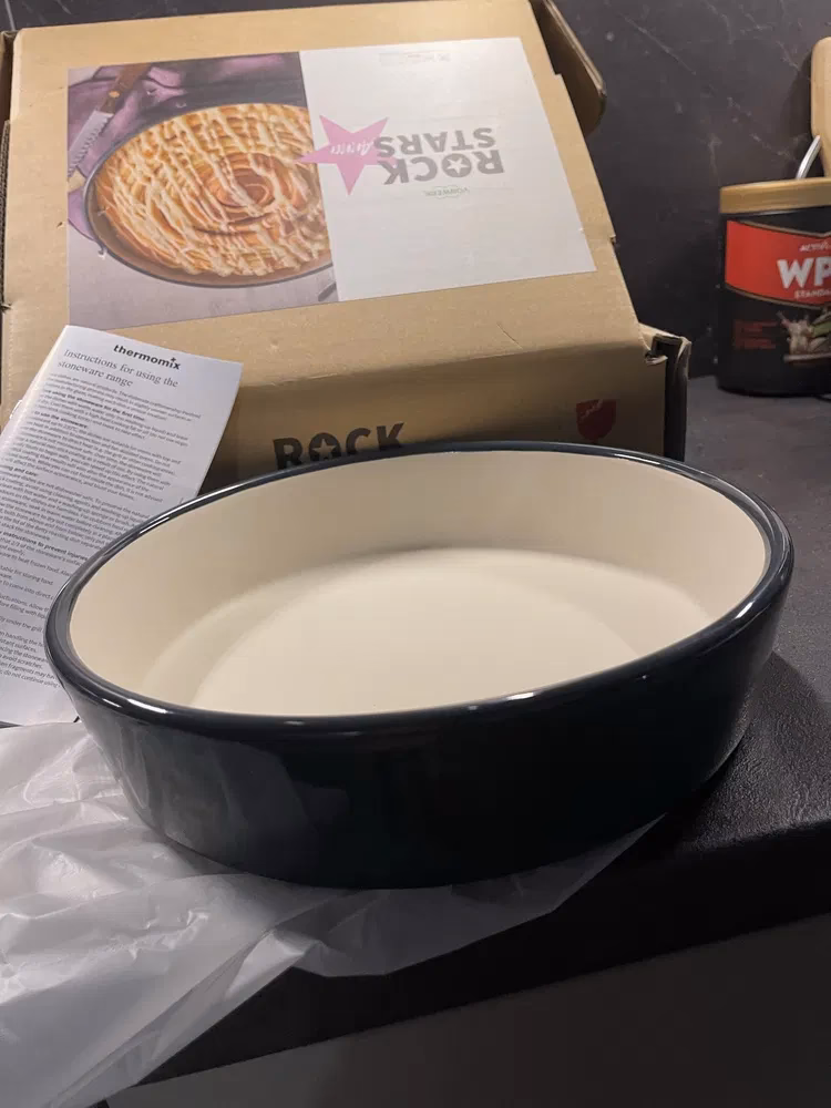 Z czego jest garnek Thermomix?