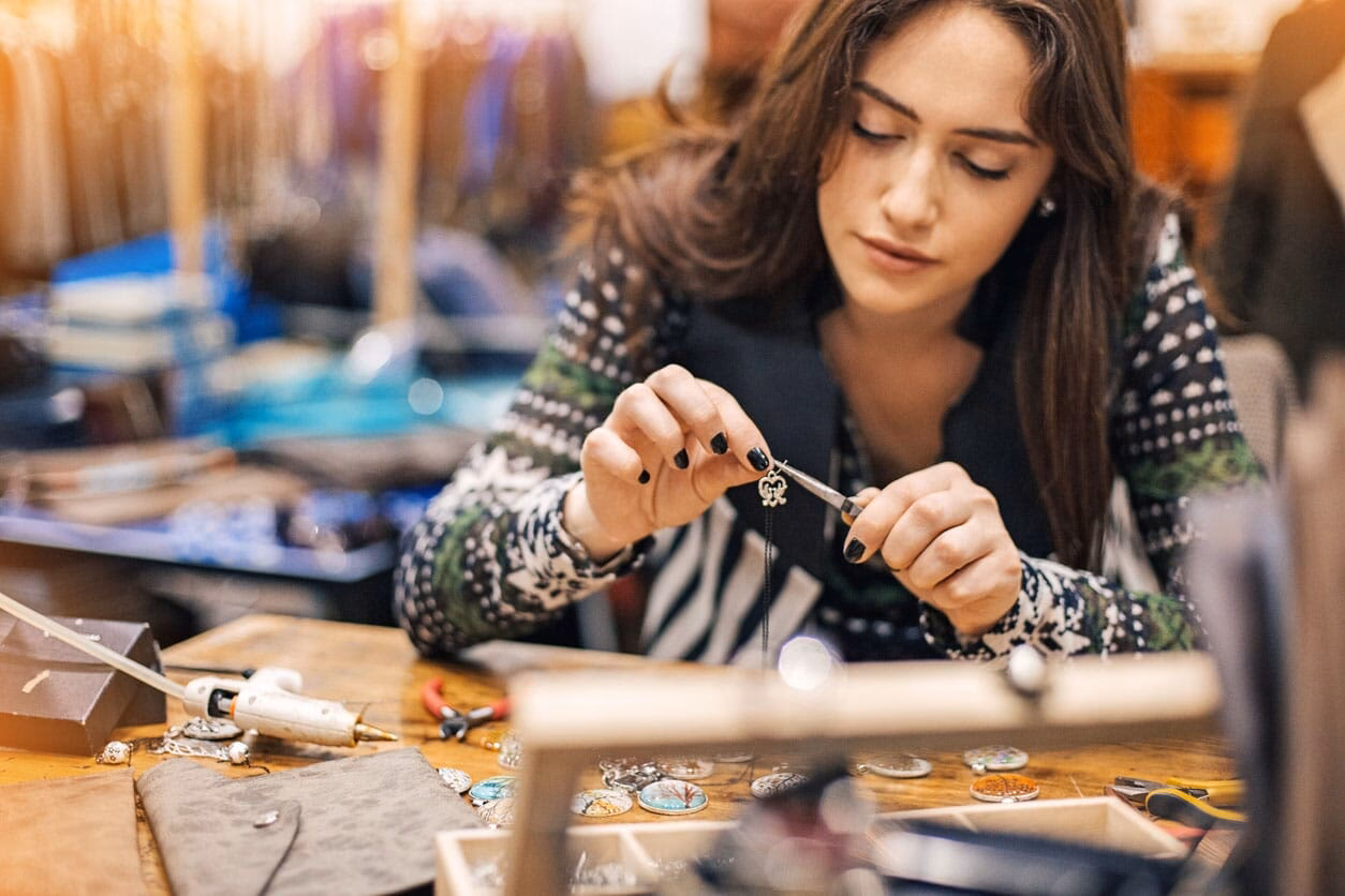 Jaki VAT na usługi florystyczne?