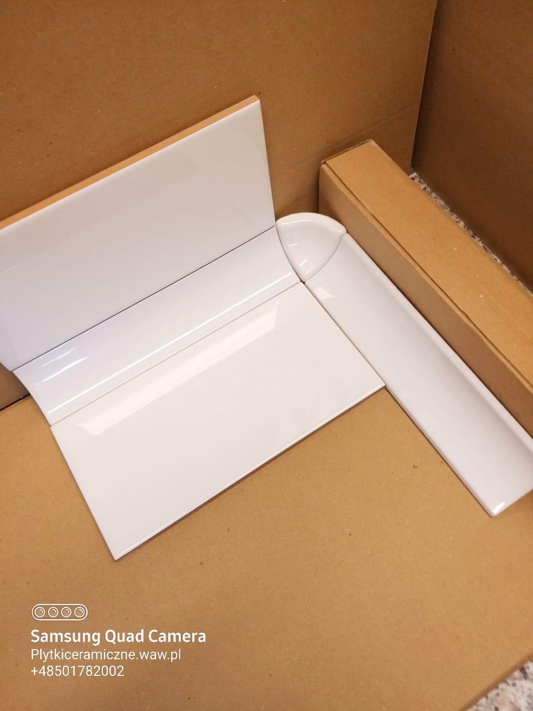 Czym zakończyć płytki na ścianie?