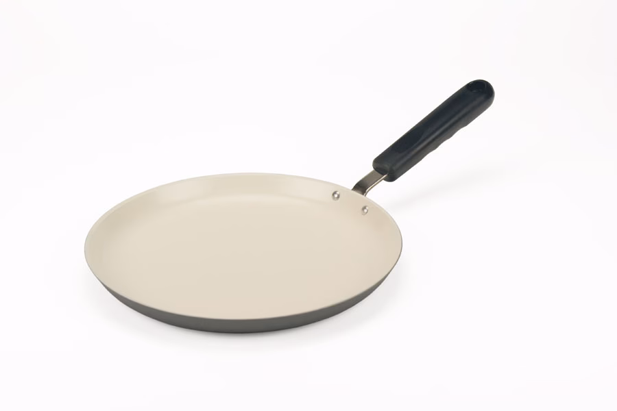 Czy patelnia ceramiczna nadaje się do smażenia naleśników?