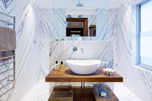 Gdzie stosuje się płytki ceramiczne?