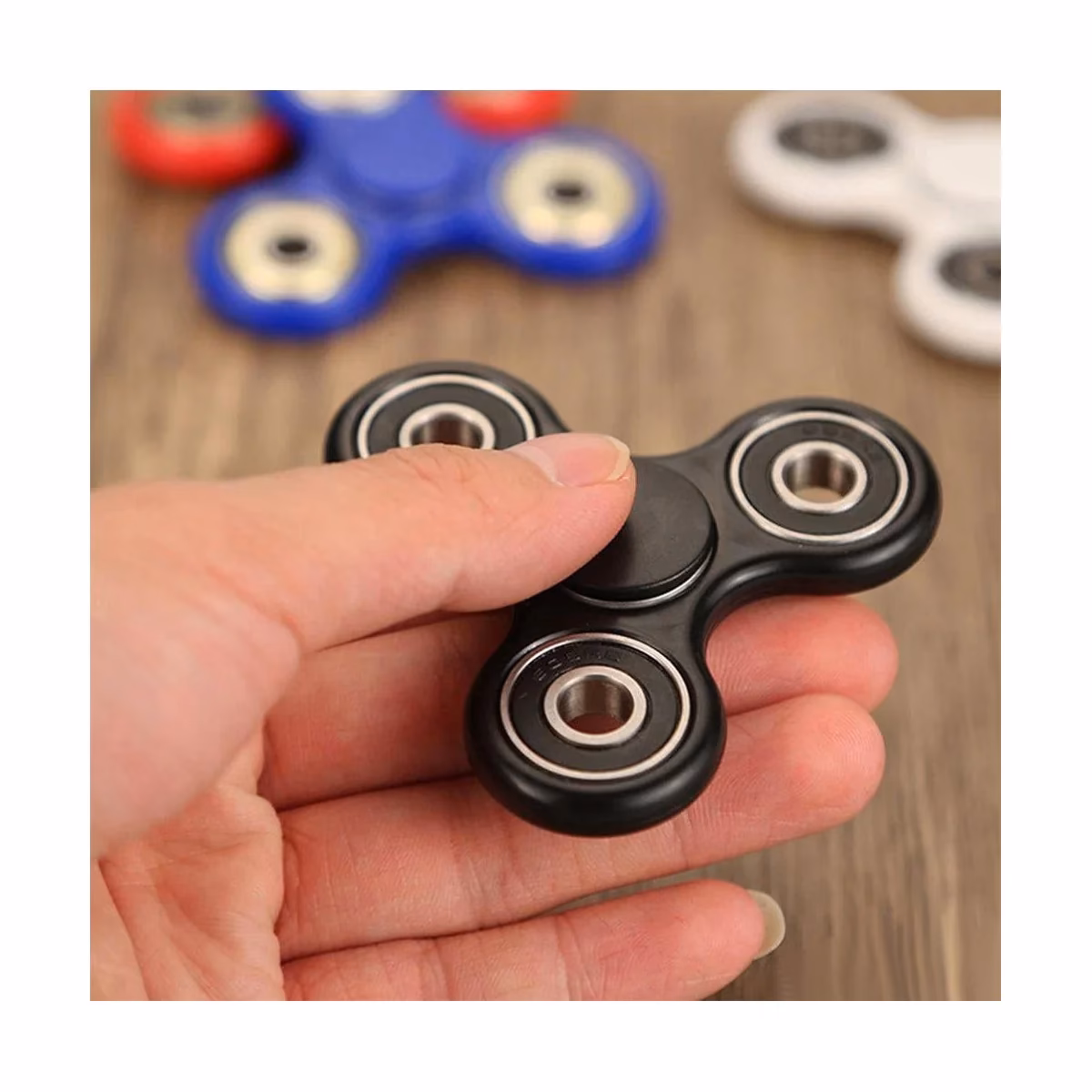 Czy fidget spinnery są przeznaczone dla osób z autyzmem lub ADHD?