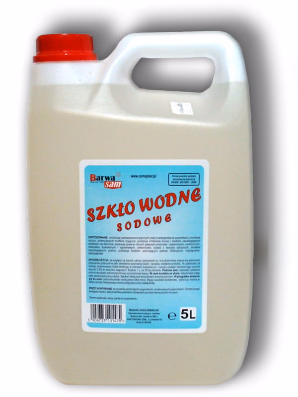 Czy można kłaść płytki na szkło wodne?