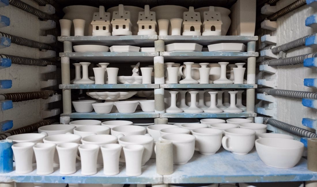 Czy ceramika szkliwiona jest dobra dla roślin?