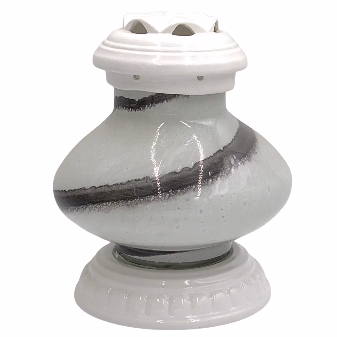 Ile kosztują znicze na cmentarzu?