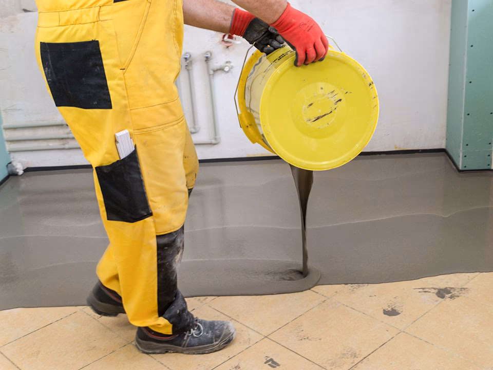 Jak długo żywica epoksydowa utrzymuje się na płytkach?